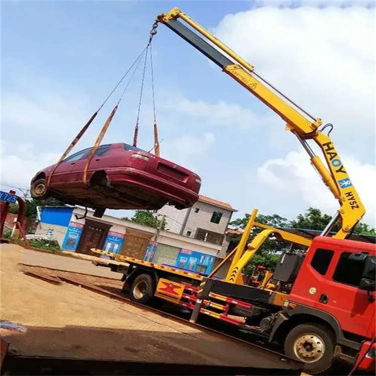 全椒县吊车吊汽车的正确方法